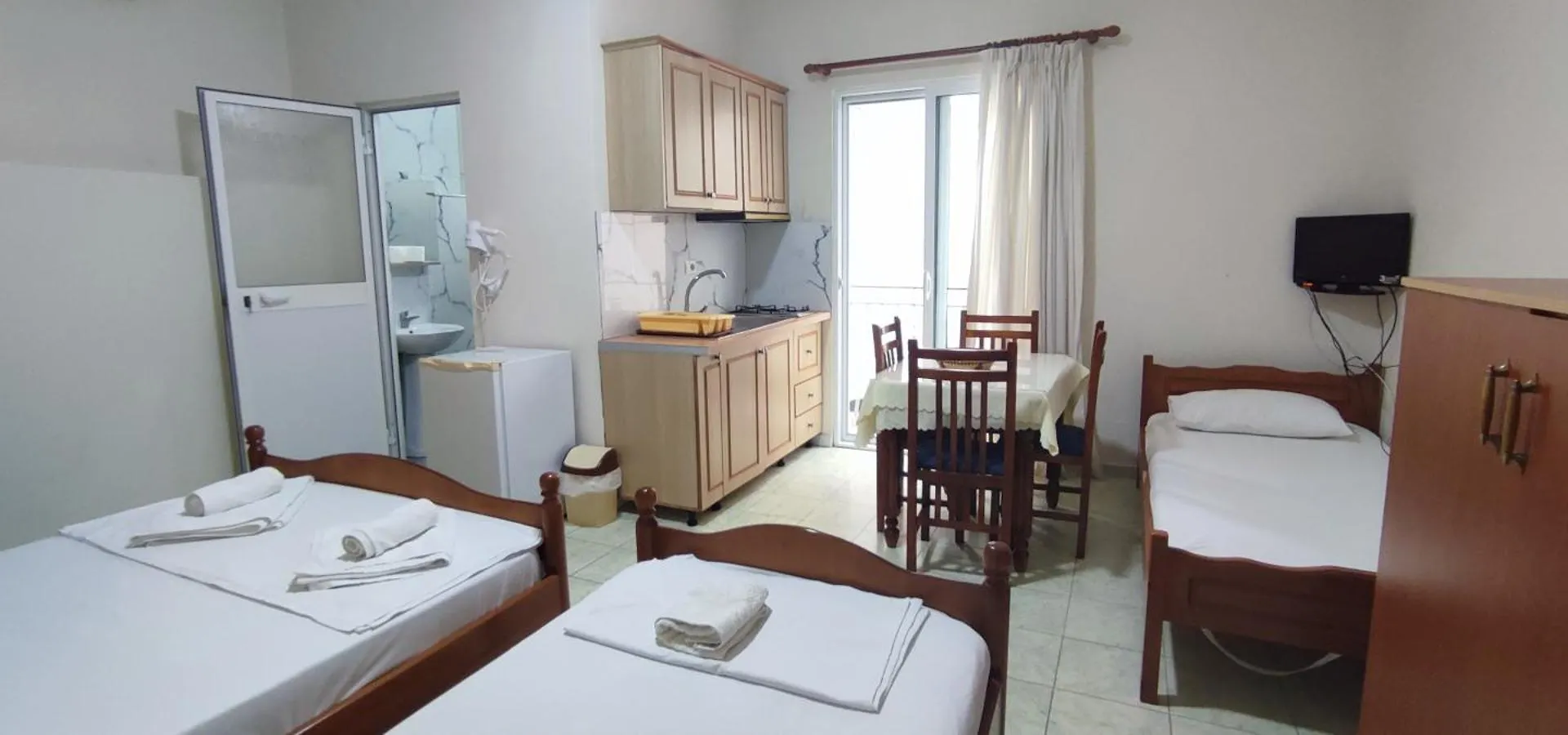 Duka Rooms Himarë